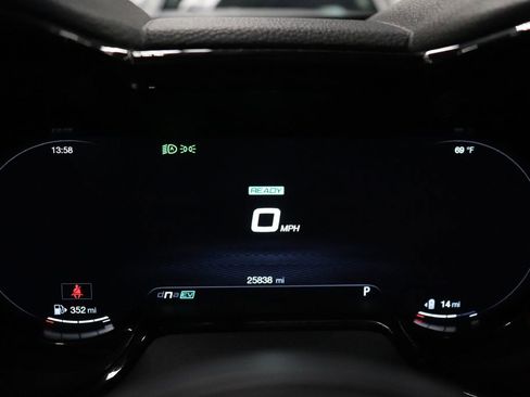 Used 2024 Alfa Romeo Tonale Veloce w/ Active Assist Package image 37