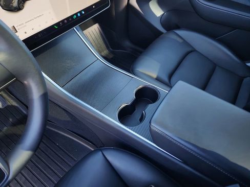 Used 2020 Tesla Model Y Long Range image 15