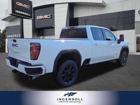 Used 2025 GMC Sierra 3500 AT4 image 6