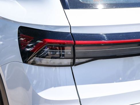 New 2025 Volkswagen Taos S image 9