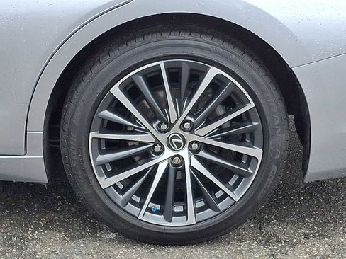 Used 2023 Lexus ES 300h w/ Premium Package image 7