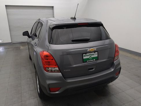 Used 2020 Chevrolet Trax LS FWD image 6