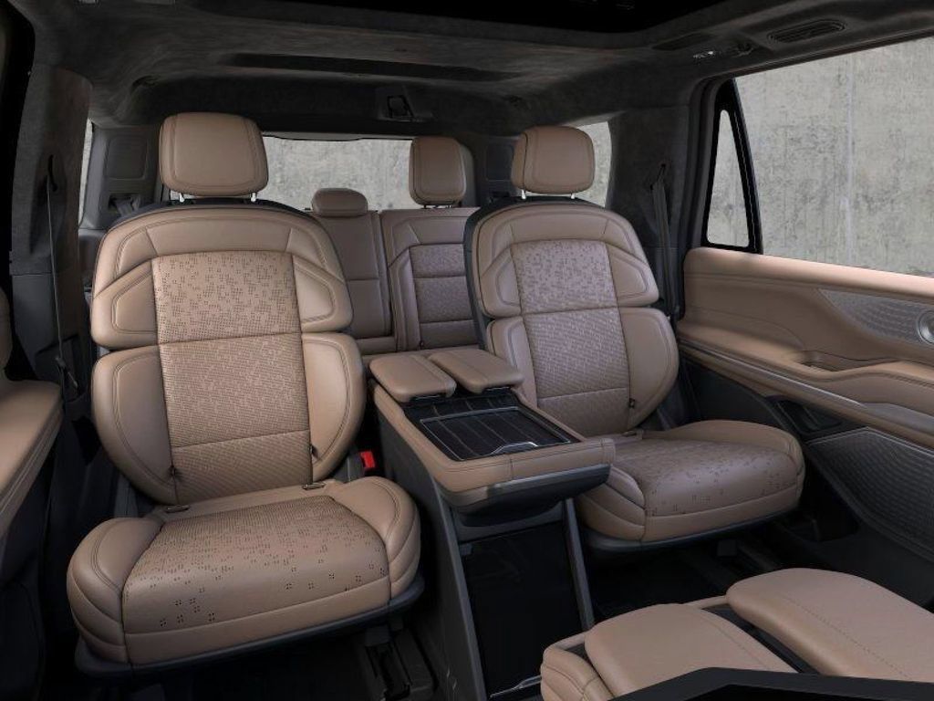 New 2025 Lincoln Navigator Black Label AWD/4WD image 11