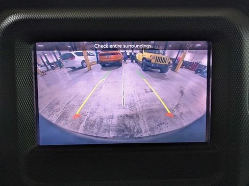 Used 2020 Jeep Wrangler Sport AWD/4WD image 24