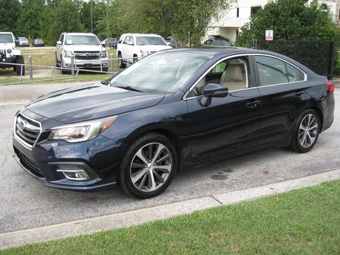 Used 2018 Subaru Legacy 2.5i Limited image 8