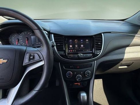 Used 2022 Chevrolet Trax LT w/ Sport Edition AWD/4WD image 11