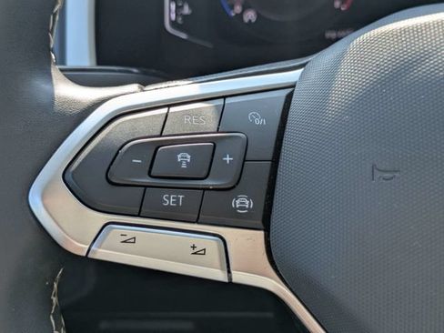 Used 2023 Volkswagen Atlas SE w/ Panoramic Sunroof Package FWD image 27