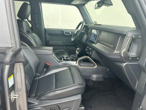 Used 2025 Ford Bronco Badlands AWD/4WD image 5