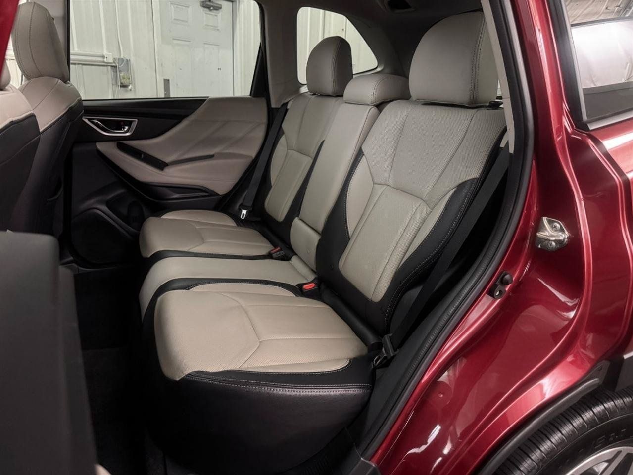 Used 2020 Subaru Forester Premium AWD/4WD image 8