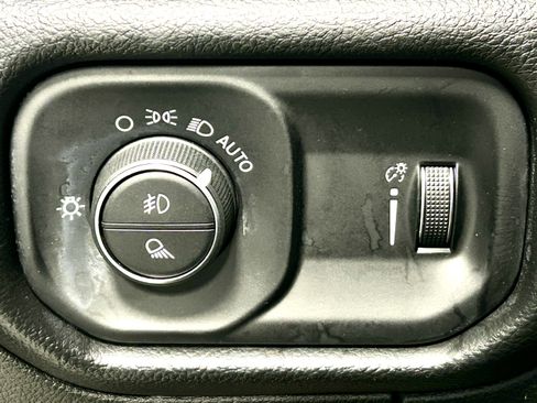 Used 2022 RAM 1500 Big Horn AWD/4WD image 20