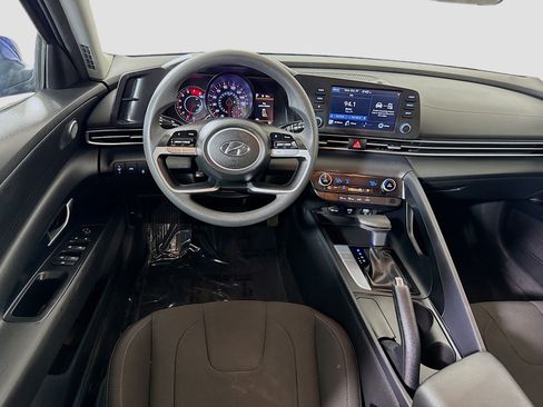 Used 2021 Hyundai Elantra SEL image 17