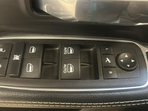 Used 2024 RAM 3500 Laramie image 25