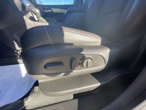 Used 2023 Chevrolet Equinox RS w/ LPO, Floor Liner Package AWD/4WD image 19