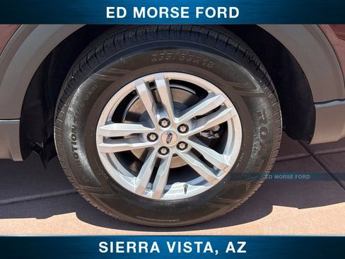 Used 2022 Ford Explorer XLT RWD image 42