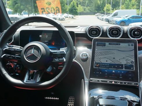 Used 2024 Mercedes-Benz GLC 43 AMG 4MATIC image 29