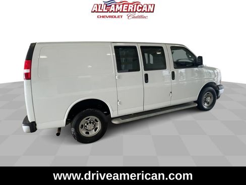 Used 2023 Chevrolet Express 2500 w/ Driver Convenience Package image 8