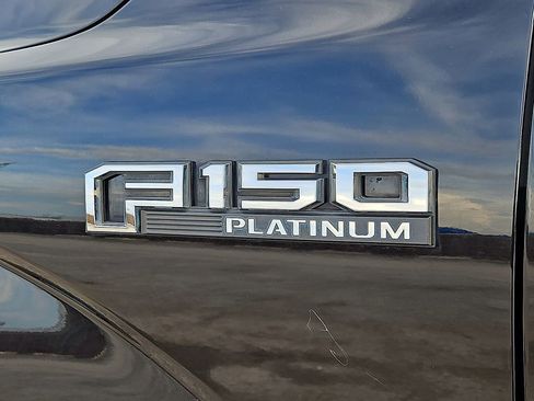 Used 2018 Ford F150 Platinum w/ Equipment Group 701A Luxury AWD/4WD image 14