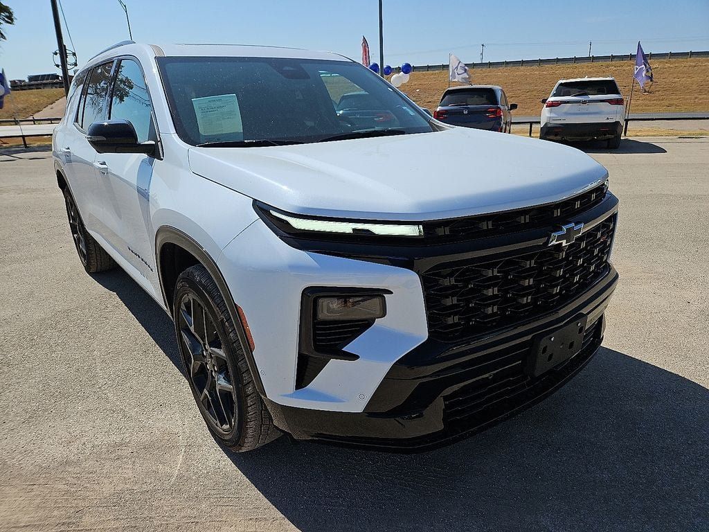 Used 2026 Chevrolet Traverse RS FWD image 11