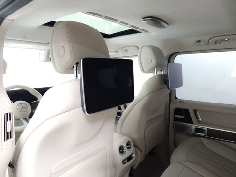 Used 2025 Mercedes-Benz G 580 image 29