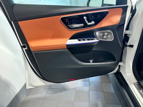 New 2026 Mercedes-Benz GLC 300 4MATIC image 8