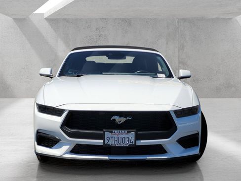 Used 2025 Ford Mustang Premium RWD image 3