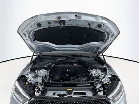 Used 2025 Mercedes-Benz GLC 300 GLC 300 w/ AMG Line image 34