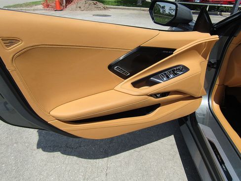 Used 2024 Chevrolet Corvette Stingray Premium Conv w/ Z51 Performance Package image 11