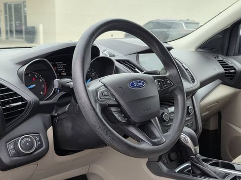 Used 2019 Ford Escape SE FWD image 22
