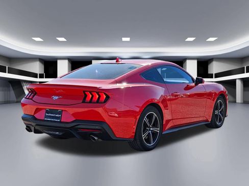 Used 2024 Ford Mustang Premium image 6