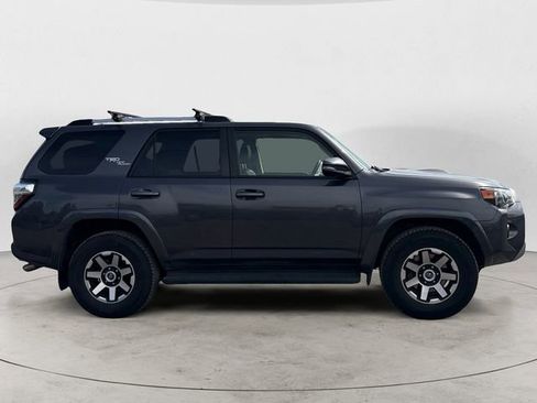 Used 2018 Toyota 4Runner TRD Off-Road Premium AWD/4WD image 6