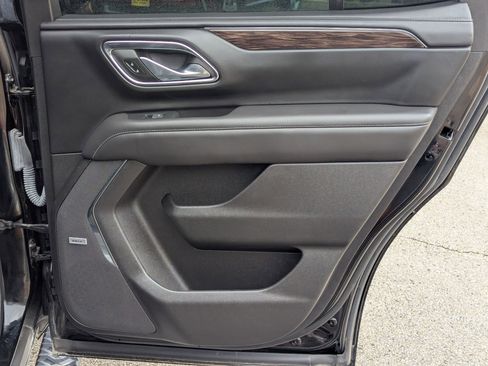 Used 2023 Chevrolet Tahoe Z71 w/ Luxury Package image 27