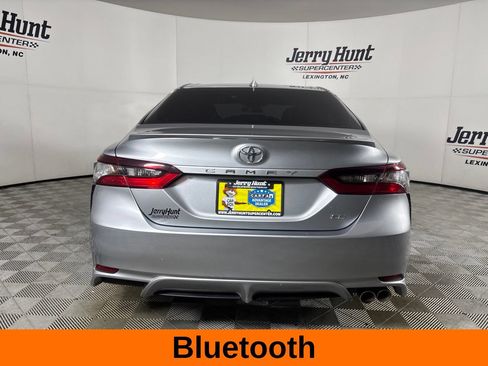 Used 2024 Toyota Camry SE FWD image 7