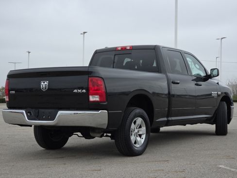 Used 2019 RAM 1500 Classic SLT image 17