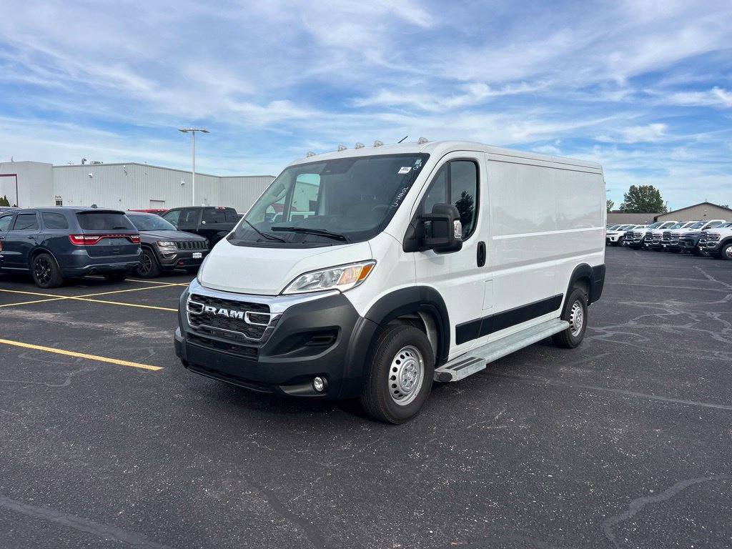 Used 2025 RAM ProMaster 2500 w/ U-Haul Equipment Group FWD image 4