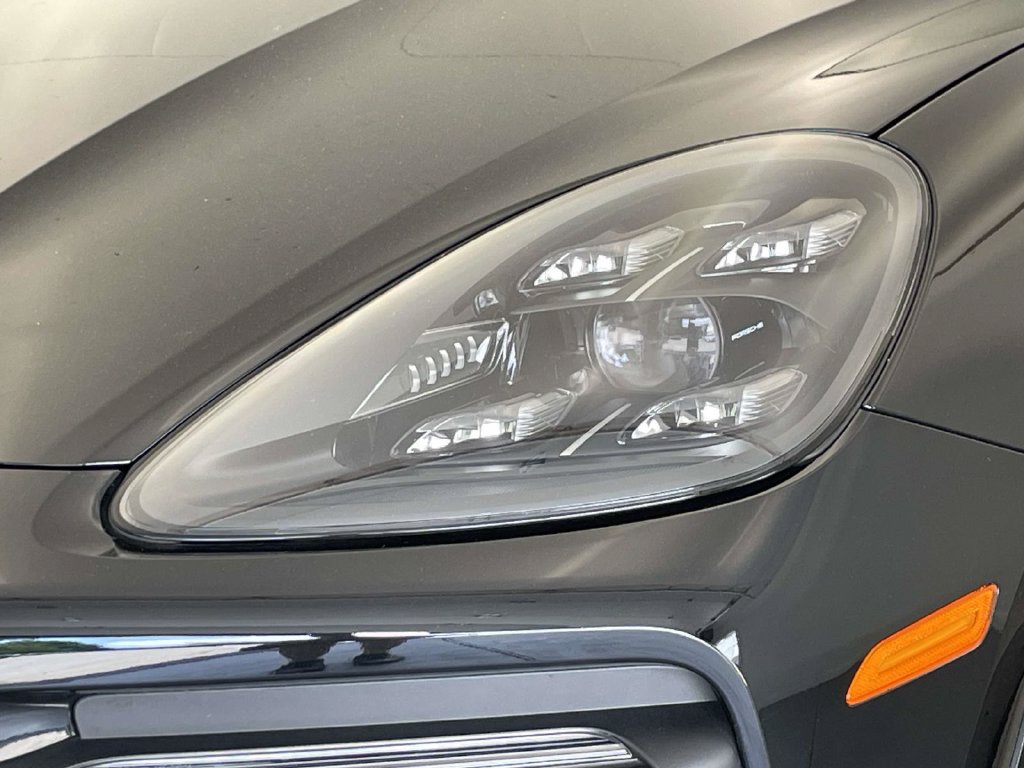 Certified 2023 Porsche Cayenne S Platinum AWD/4WD image 15