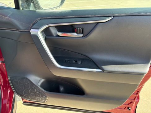 Used 2024 Toyota RAV4 Adventure image 17