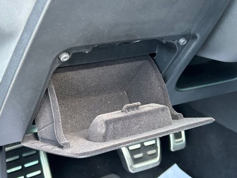 Used 2025 Audi SQ5 Premium Plus w/ Premium Plus Package image 73