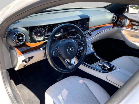 Used 2017 Mercedes-Benz E 300 4MATIC image 16