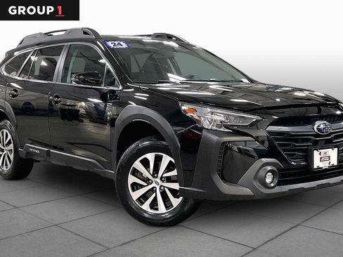 Used 2024 Subaru Outback Premium AWD/4WD image 3