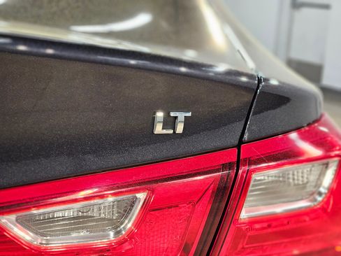 Used 2023 Chevrolet Malibu LT FWD image 37