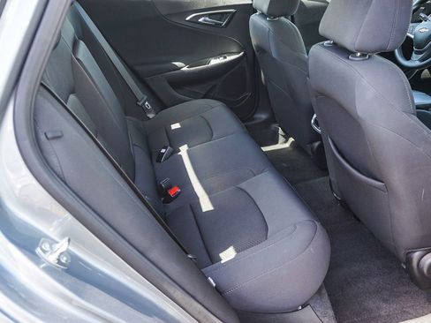 Used 2025 Chevrolet Malibu LT FWD image 13