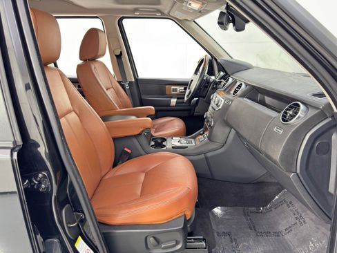 Used 2016 Land Rover LR4 HSE LUX image 15