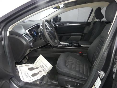 Used 2016 Ford Fusion SE image 21