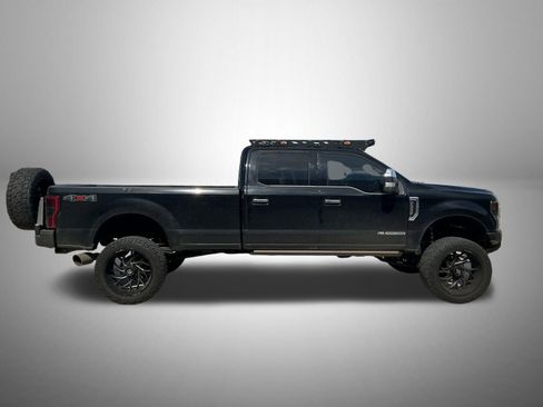 Used 2017 Ford F350 Platinum AWD/4WD image 2