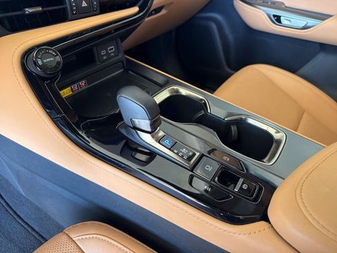 Certified 2025 Lexus NX 250 FWD w/ Accessory Package (Z1) image 21