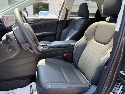 Used 2022 Lexus NX 350 AWD image 2