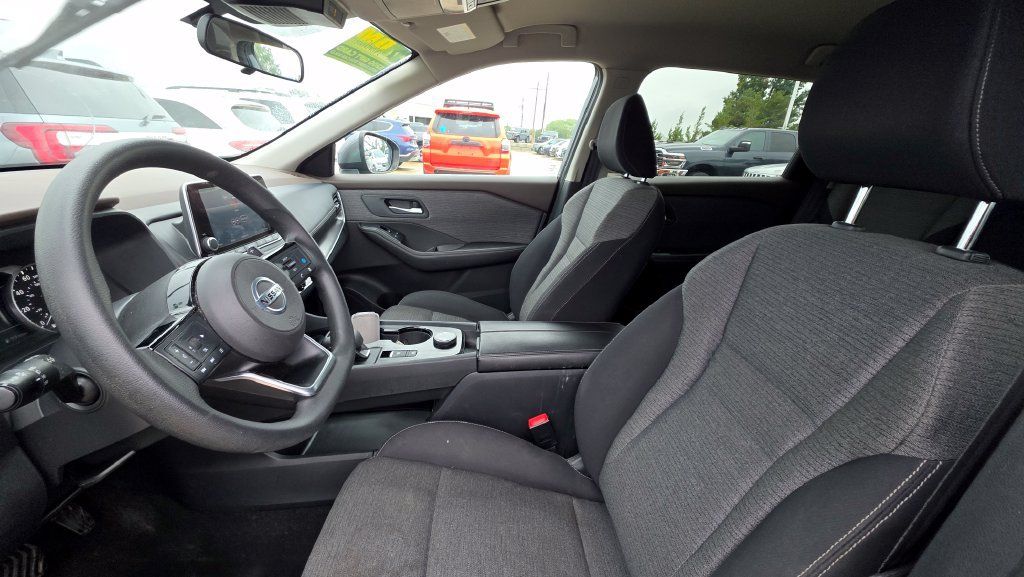 Used 2021 Nissan Rogue SV AWD/4WD image 11