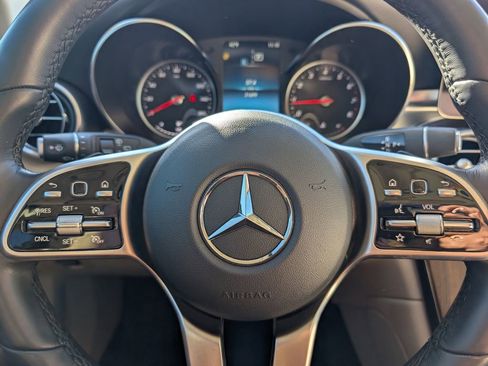 Used 2022 Mercedes-Benz GLC 300 4MATIC image 24