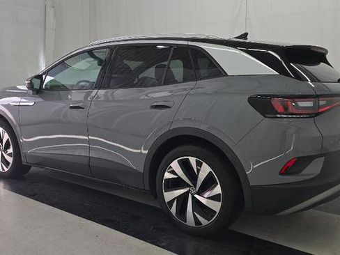 Used 2022 Volkswagen ID.4 Pro S image 6