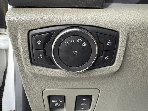 Used 2018 Ford F150 XLT w/ Equipment Group 302A Luxury AWD/4WD image 21